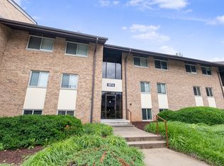 18714 Walkers Choice Rd APT 2, Montgomery Village, MD 20886