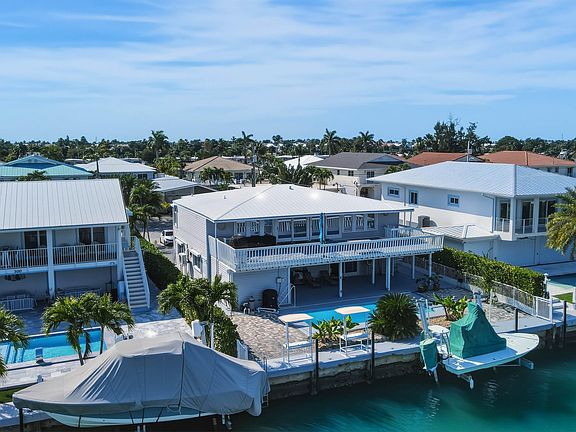 3rd image of 320 5th St