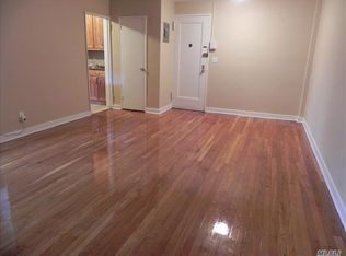 80 Knightsbridge Rd APT 2D, Great Neck, NY 11021