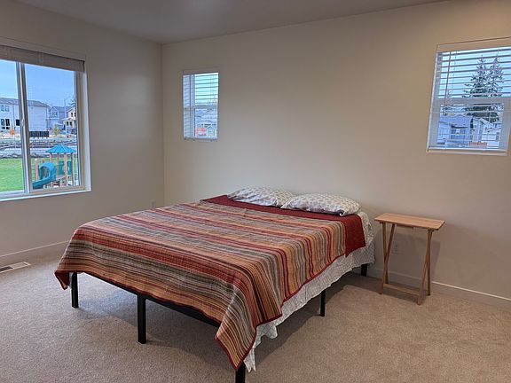 5th image of 5033 87th Ave NE