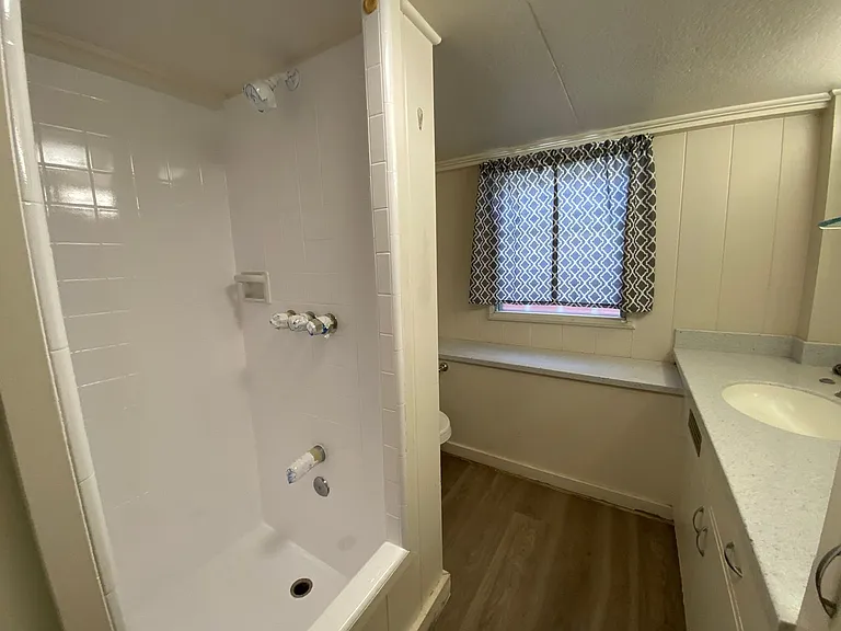 3715 Sierra Dr — Photo 7