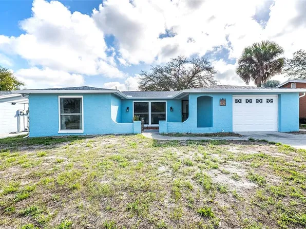 9720 Gray Fox Ln, Port Richey, FL 34668