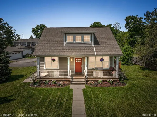 615 Ironwood Dr, Ann Arbor, MI 48103
