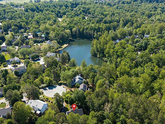 4th image of 252 Larkspur Way