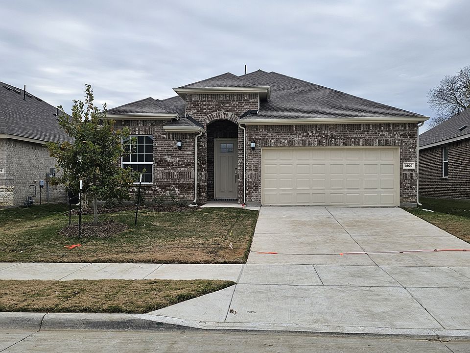 1st image of 1809 White Ash Way