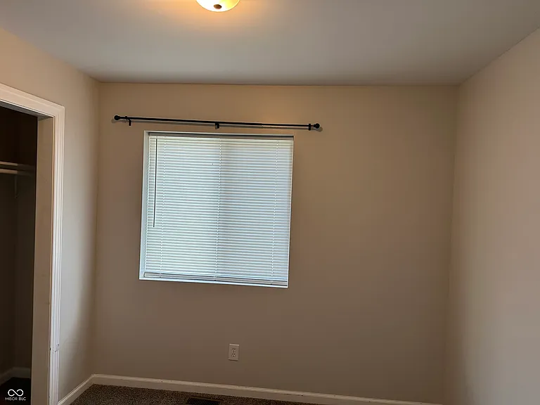 2921 Dearborn St — Photo 10