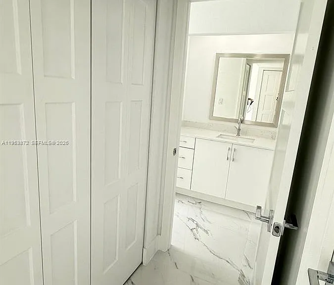 16850 S Glades Dr #4J — Photo 4