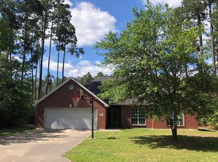 320 Pepper Tree Ln, Village Mills, TX 77663