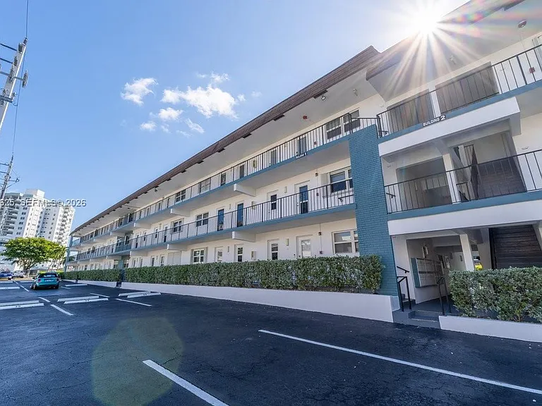1501 S Ocean Blvd #307 — Photo 34