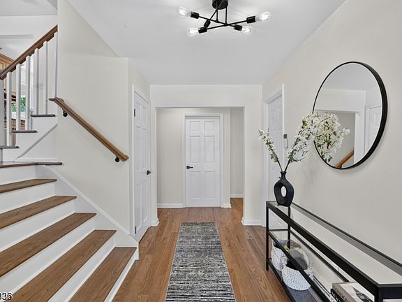 2nd image of 22 Woodside Rd