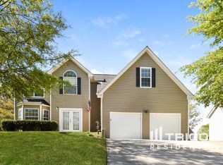 718 Fletcher Dr, Winder, GA 30680