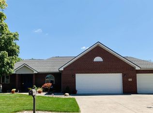 716 Riverview Dr, Kokomo, IN