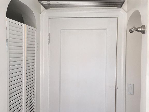 5th image of 1157 Lewis St