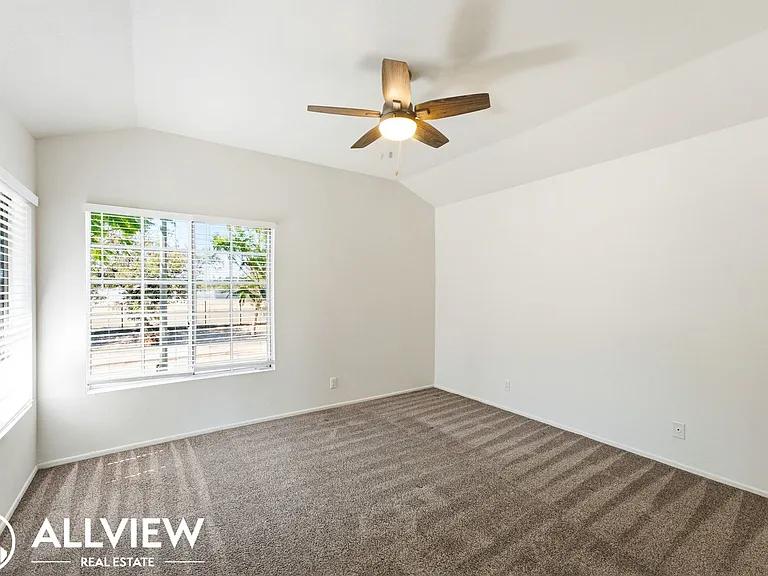 2055 W Lafayette Dr — Photo 19