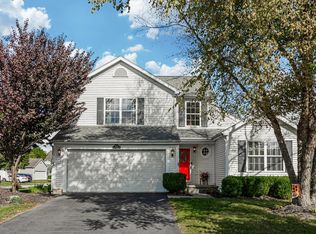 2054 Summer Banks Dr, Grove City, OH 43123