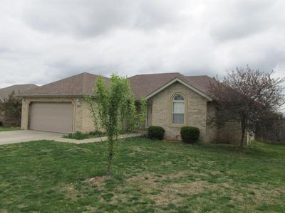 770 S Fellows Dr, Nixa, MO, 65714