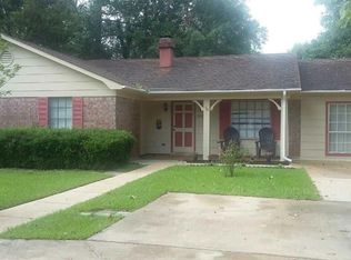 9801 Sunview Dr, Semmes, AL 36575