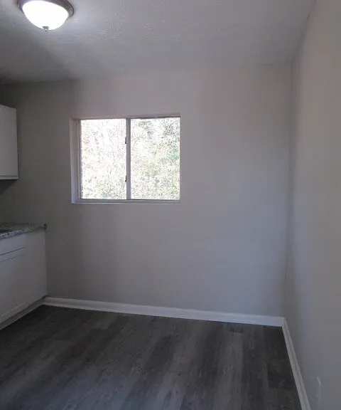 784 Terminal Ct #8 — Photo 5