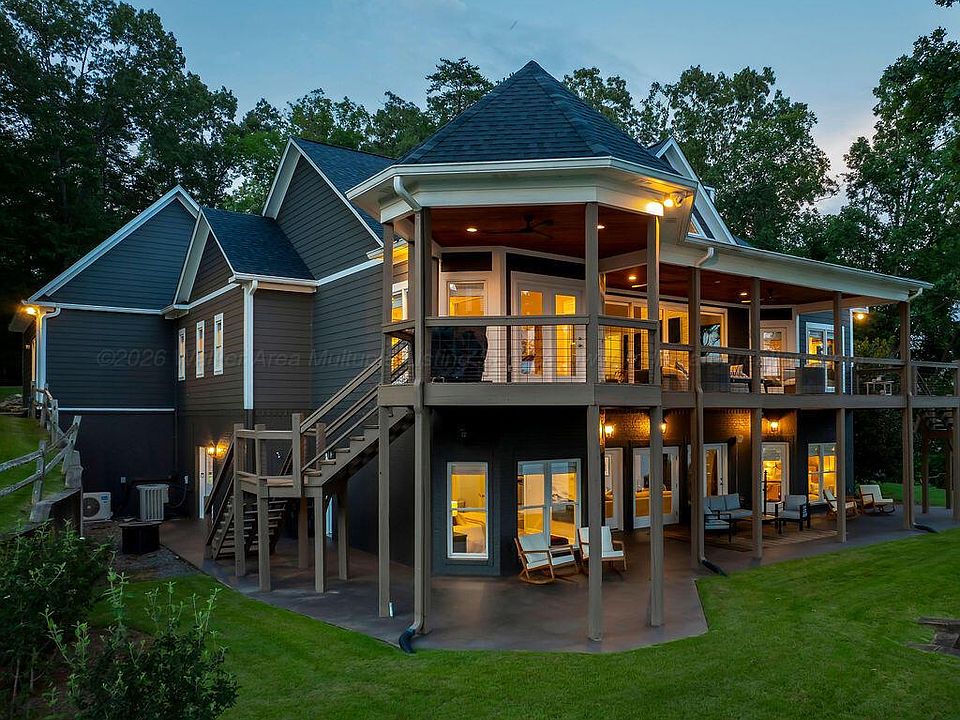 1st image of 642 Country Rd #2015