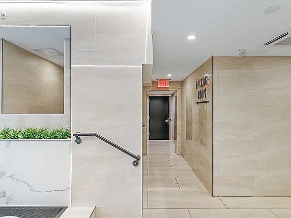 4th image of 88 Linden Blvd #6L