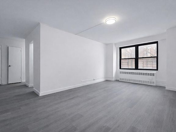 4th image of 210 Broadway APT H104