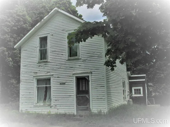 14290 N Alger Ave, Grand Marais, MI 49839