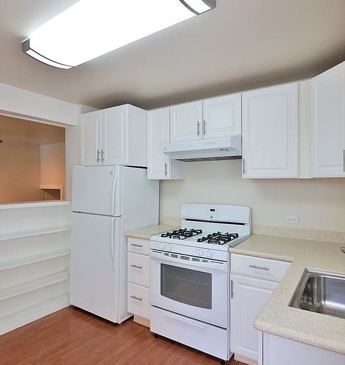 1st image of 546 Arlington St #A