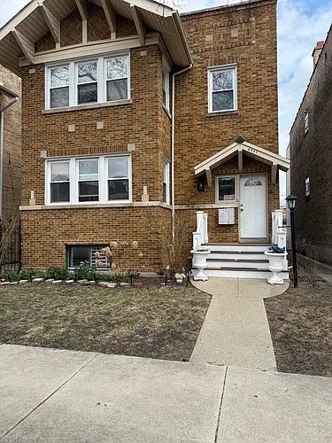 6047 N Albany Ave #2 Photo 1