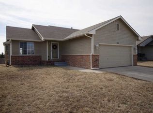351 E Riley Ave, Haysville, KS 67060