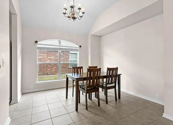 8817 Sunforest Ln — Photo 5