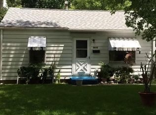 2818 S Woodward St, Springfield, IL 62703