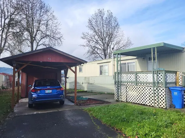 71 Manor Loop, Roseburg, OR 97471