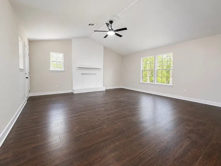 3821 Harrison Rd — Photo 8