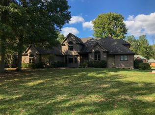 818 Park Harbour Dr, Boardman, OH 44512