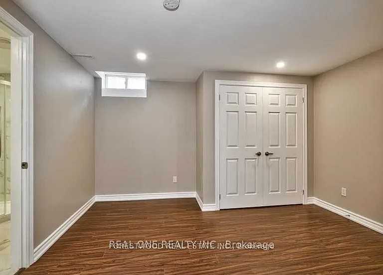 4024 Melfort Cres #BASEMENT — Photo 9