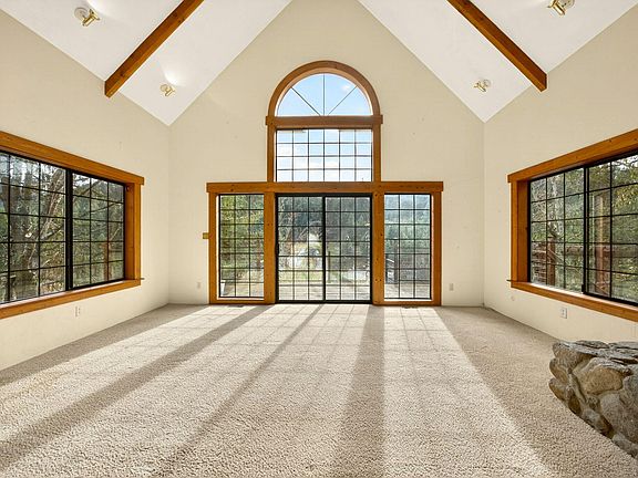 5th image of 6333 Sterling Creek Rd