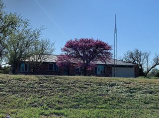 121 Pine Rd, Turpin, OK 73950