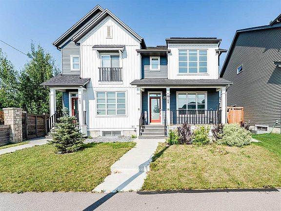 2nd image of 105 E Highview Gate SE