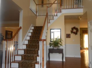 73 Old Field Rd, Poughkeepsie, NY 12603