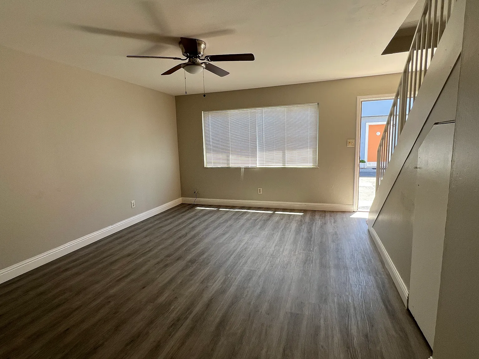 2 bed, 1.5 bath, 900 sqft, $2,799 — Photo 4