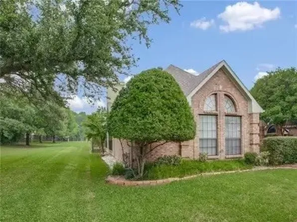 7526 Vineyard Trl, Garland, TX 75044