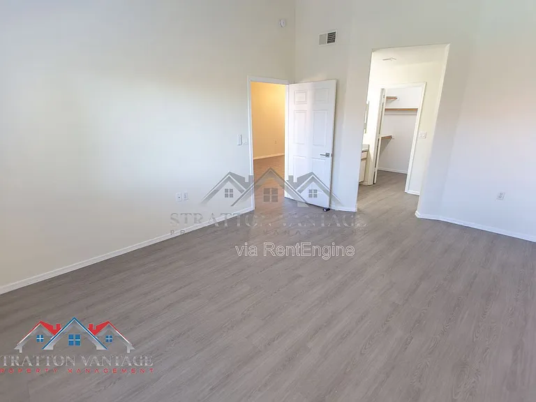 10401 N 52nd St #226 — Photo 20