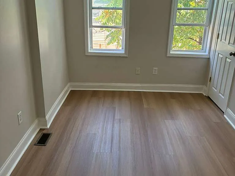 211 N Streeper St — Photo 19