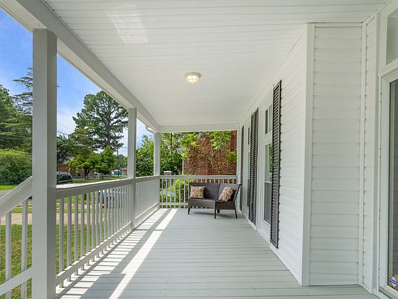 2nd image of 8 N Rose Ave