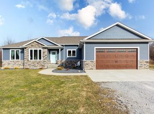 5075 Howe Rd, Grand Blanc, MI 48439