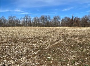 8 New Delaware Rd, Mount Vernon, OH 43050