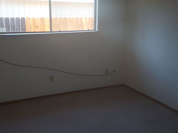 2nd image of 5906 Moss Creek Cir