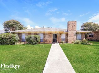 1841 College Pkwy, Lewisville, TX 75077