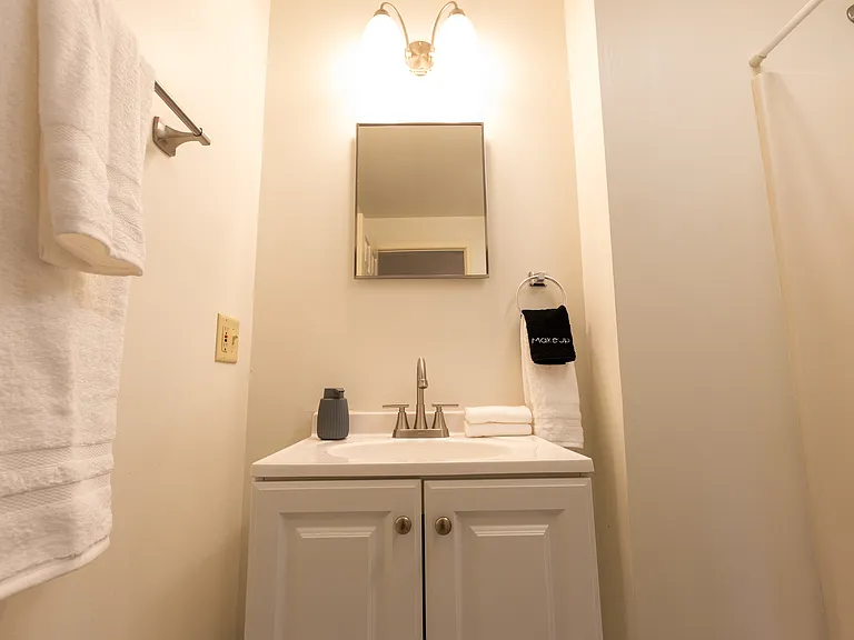 4376 W Pine Blvd — Photo 27