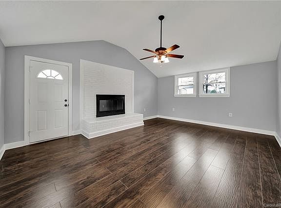 3rd image of 208 Gaddis Dr